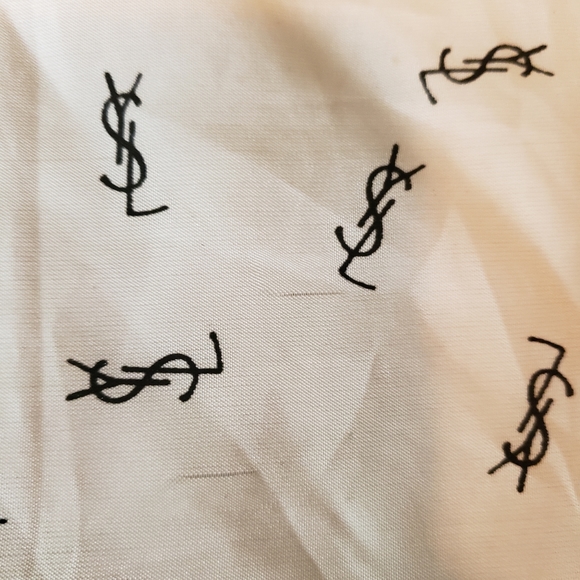 Yves Saint Laurent Black and White Monogram Scarf 30 x 30 - Picture 6 of 7